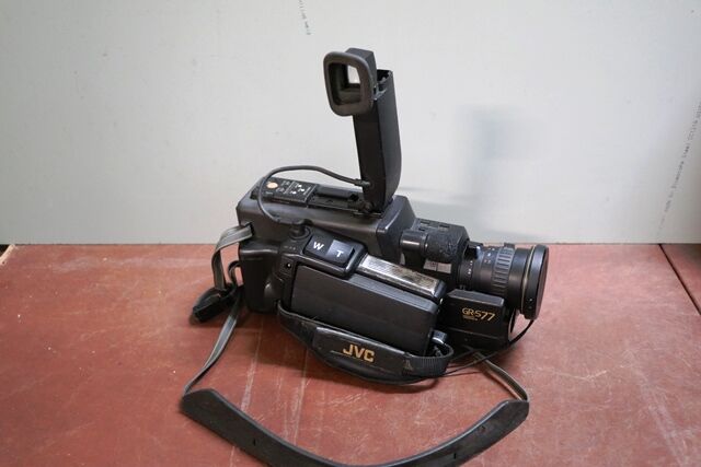 Vintage JVC Super VHS VideoMovie GR S77 Camera RecorderPlayer 
