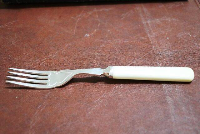 Vintage Kemp Bros Boxed Fish Knives and Forks Set 