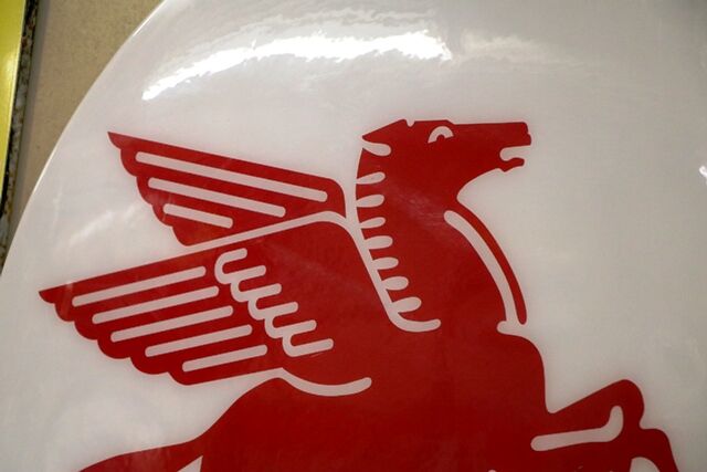 Vintage Original Mobil Pegasus Round Perspex Sign 