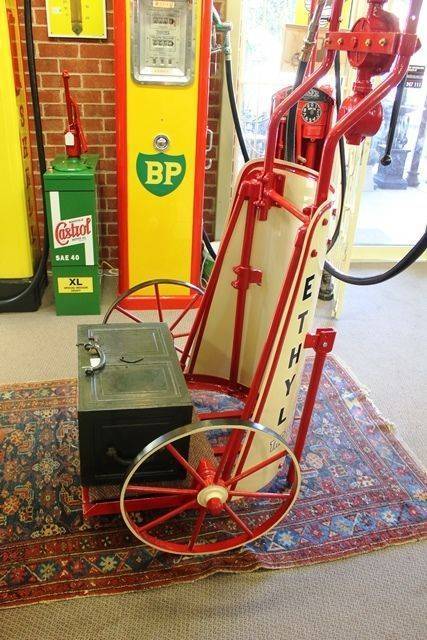 Vintage Satam Chariot Petrol Pump in Texaco Livery