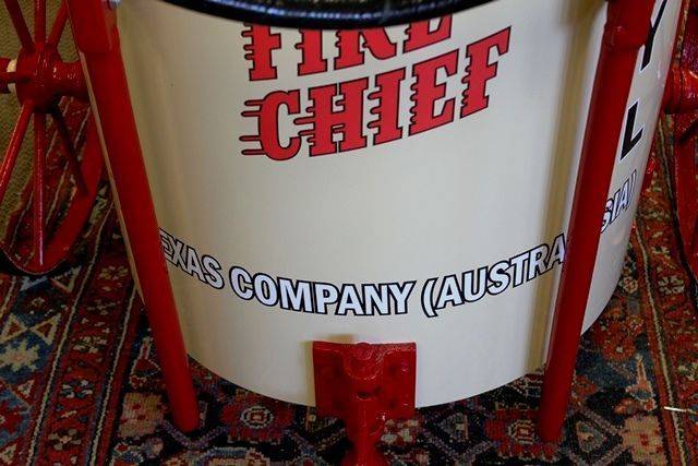 Vintage Satam Chariot Petrol Pump in Texaco Livery