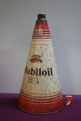 Gargoyle Mobiloil  BE 2 12 Gallons Oil Cone Can