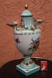 A Fine Quality Hand Painted Vase and Cover in The Coalport Style C186090 