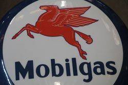 Mobilgas Seat Bar