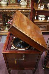 Antique Gramophone 