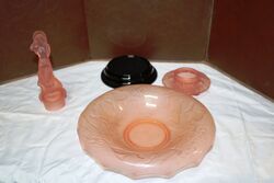 Art Deco 4 Piece Walther + Sohne frosted pink glass +39Arabella+39 Centrepie