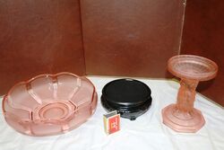 Art Deco 3 Piece Schweig Muller + Co frosted pink glass +39Cherubs+39 Centr