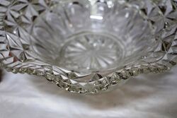 A Quality Vintage Pressed Glass Fruit Bowl