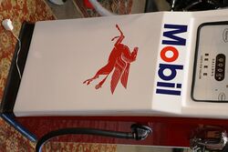 Vintage Wayne 605 Petrol Pump in Mobil Livery