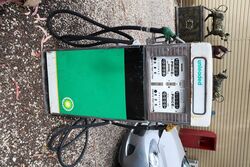 Vintage Wayne 605 Double Petrol  Pump