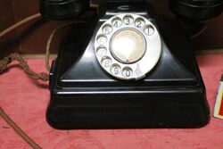 1930and39s Art Deco Pyramid Black Bakelite Telephone 