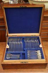 62 Piece Canteen Of Cutlery 
