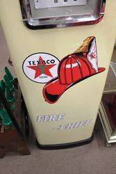 A Well Restored Themis Electric Petrol Pump In Texaco Livery 