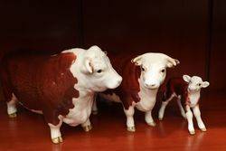 Beswick Hereford Cattle Family BullCowCalf 
