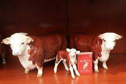 Beswick Hereford Cattle Family BullCowCalf 