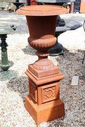 Cast Iron Romano Urn on Tudor Base