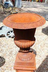 Cast Iron Romano Urn on Tudor Base