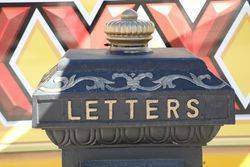 Cast Iron Top  of the Range Post    Letter Box 