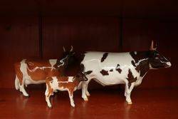 Early Beswick Family Of 3 Ayrshire Cattle BullCowCalf 