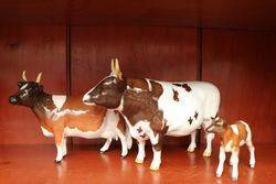 Early Beswick Family Of 3 Ayrshire Cattle BullCowCalf 