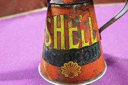 Early Shell Quart Pourer