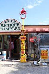 Extremely Rare GEX Deluxe Curbside Street Lamp Petrol Pump  