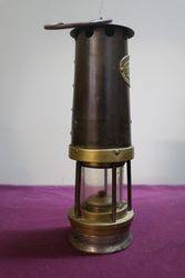 John Davies and Son andquotDerbyandquot No 2A Miners Lamp 