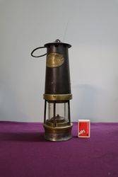 John Davies and Son andquotDerbyandquot No 2A Miners Lamp 