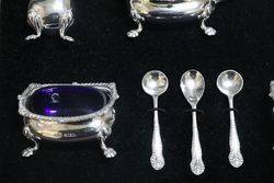 Lovely Quality Boxed Sterling Silver 8 Piece Cruet Set  