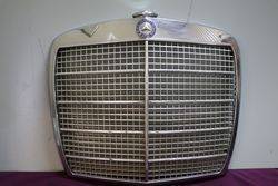 Mercedes Benz Grille