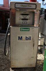 Mobil Petrol Pump