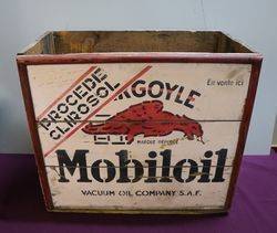 Mobiloil Wooden Box