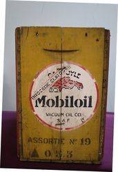 Mobiloil Wooden Box