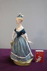 Royal Doulton Lady Figurine Clarinda HN2724 