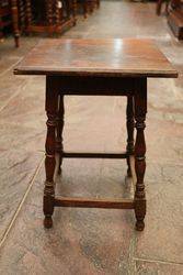 Small Oak Side Table With Turned Legs 