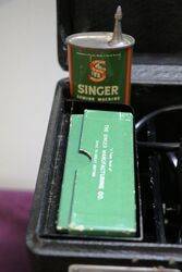 Stunning Vintage Singer 222K Sewing Machine