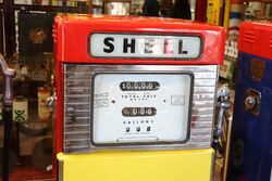 Vintage Wayne 605 Petrol Pump in Shell Livery Older Restoration 