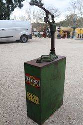 Wakefield Castrol Hi Boy Oil Dispenser With Original Wakefield Embossed Pump