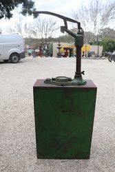 Wakefield Castrol Hi Boy Oil Dispenser With Original Wakefield Embossed Pump